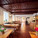Hotel Schloss - Schenke Tunzenberg Mengkofen