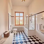 Schloss - Schenke Tunzenberg * Mengkofen